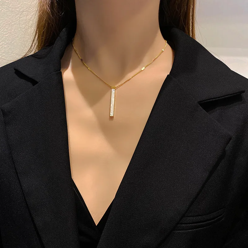 Simple Design Titanium Steel Chain White Shell Long Bar Necklace Gold Plated Stainless Steel Bar Pendant Choker Necklace, As picture show
Simple Design Titanium Steel Chain White Shell Long Bar Necklace Gold Plated Stainless Steel Bar Pendant Choker Necklace, As picture show