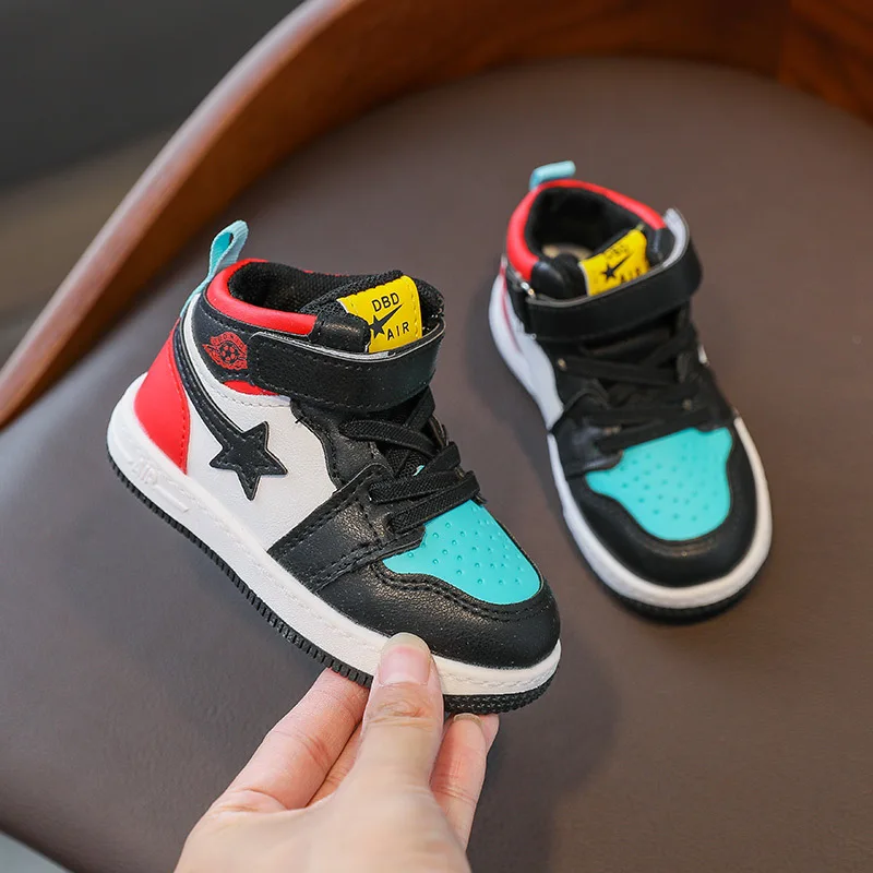 Children sports shoes girls autumn winter warm casual running boys comfortable sneakers basketball shoes kids board shoes
Children sports shoes girls autumn winter warm casual running boys comfortable sneakers basketball shoes kids board shoes