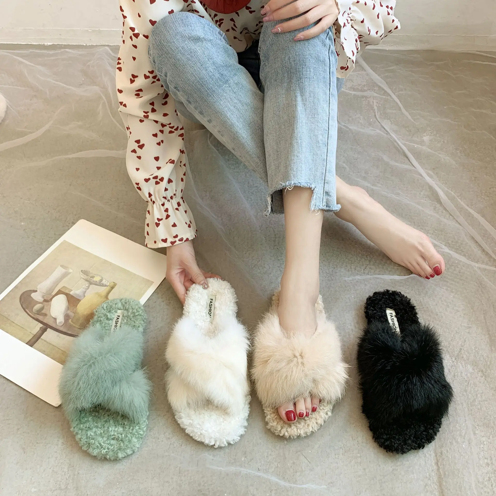 Women's Winter Plush Winter Fashion Slippers For Wholesale Flat Lazy Slippers Women Warm Cross Slipper Shoes, Customer's request
Women's Winter Plush Winter Fashion Slippers For Wholesale Flat Lazy Slippers Women Warm Cross Slipper Shoes, Customer's request