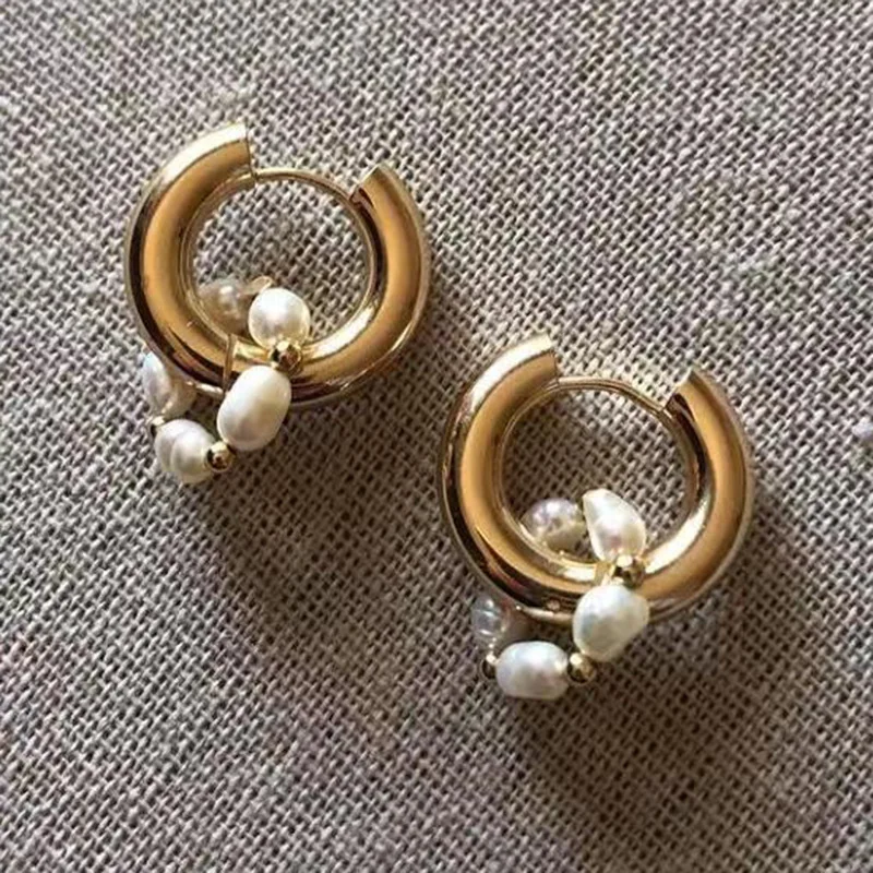 High End PVD 18K Gold Plated Waterproof Pearl String Pendant Chunky Huggie Earrings Stainless Steel Jewelry Wholesale
High End PVD 18K Gold Plated Waterproof Pearl String Pendant Chunky Huggie Earrings Stainless Steel Jewelry Wholesale