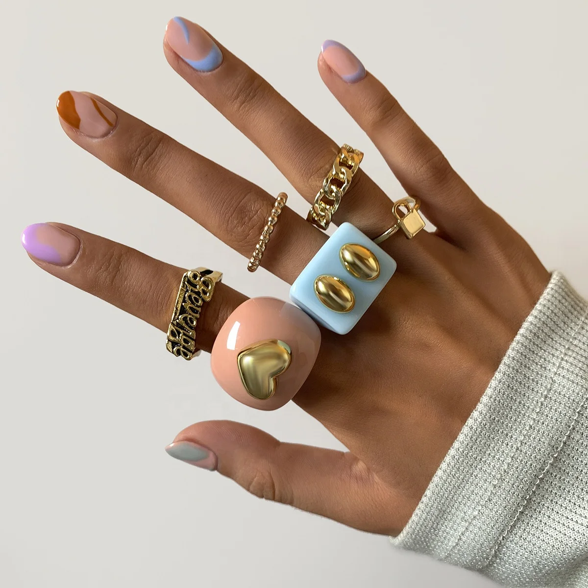 Trending fashion jewelry set for women boho lock Cuban link letter finger ring set simple 6pcs heart acrylic stackable rings
Trending fashion jewelry set for women boho lock Cuban link letter finger ring set simple 6pcs heart acrylic stackable rings