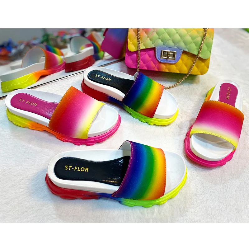 Famous Brands Female Casual Flat Platform Slipper Fashion Beach Flip Flops Slipper For Women Ladies Luxury Pvc Slipper
Famous Brands Female Casual Flat Platform Slipper Fashion Beach Flip Flops Slipper For Women Ladies Luxury Pvc Slipper