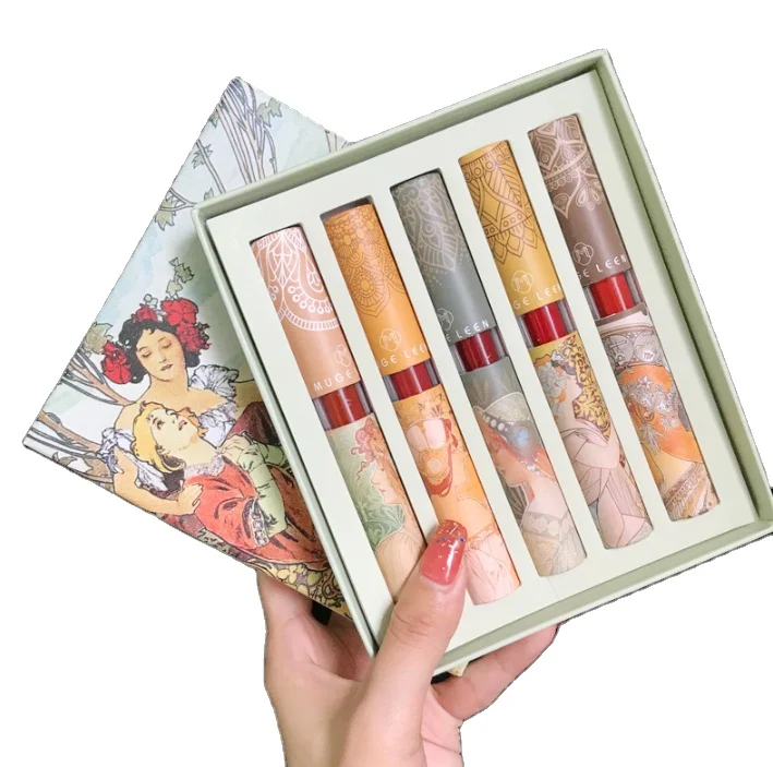 MUGE LEEN dream revival velvet 5 colors lip glaze gift boxes matte tomato color lip glaze set
MUGE LEEN dream revival velvet 5 colors lip glaze gift boxes matte tomato color lip glaze set