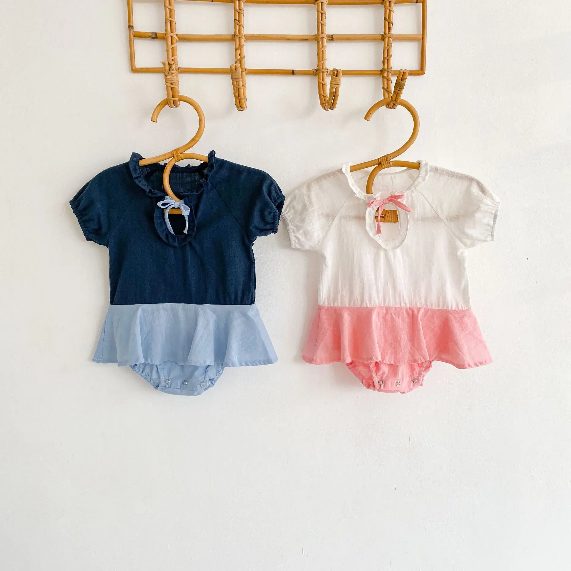 ins 2021rompers kids summer rompers baby ear side short sleeve skirt romper cotton baby girls jumpsuit romper climbing suit
ins 2021rompers kids summer rompers baby ear side short sleeve skirt romper cotton baby girls jumpsuit romper climbing suit