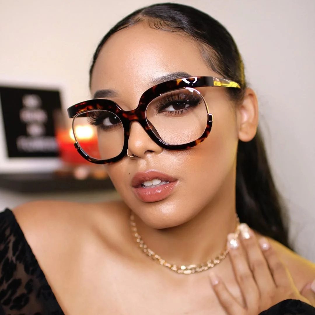 Lmamba Wholesale Optical Frames Eyeglasses Personalized Anti-Blue Light Glasses 2021 Women
Lmamba Wholesale Optical Frames Eyeglasses Personalized Anti-Blue Light Glasses 2021 Women