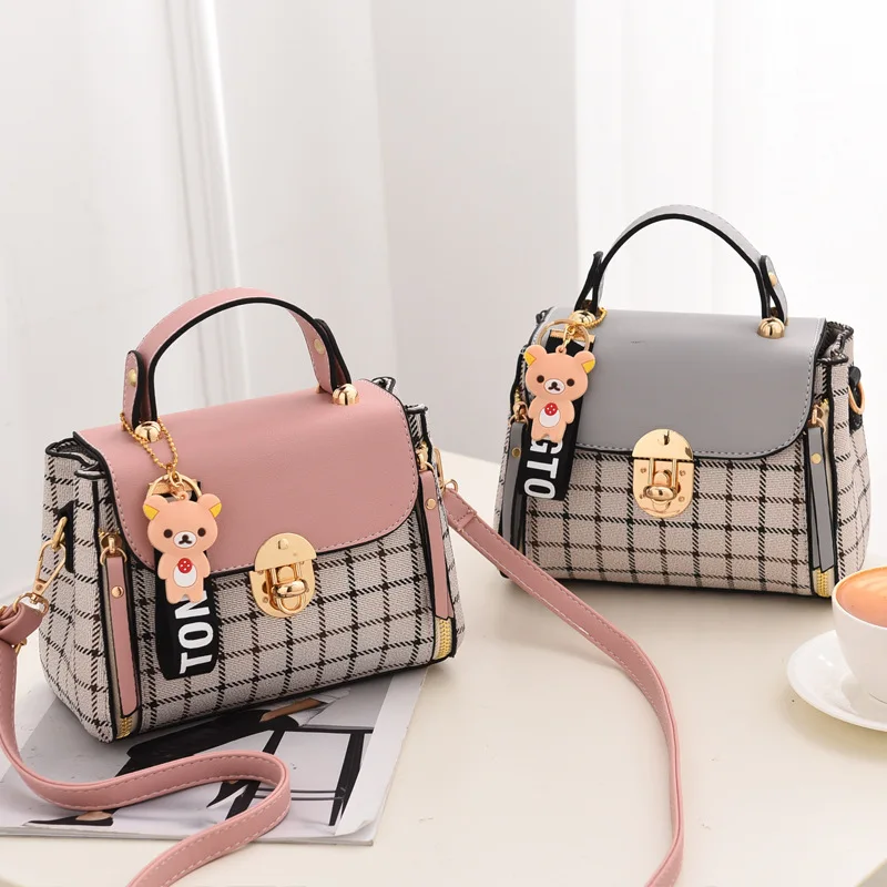 Wholesale Women's Bag 2021 New Fashion Trend Messenger Single Shoulder Diagonal Handbags, Wine red, black, pink, earthy yellow, mint green, gray
Wholesale Women's Bag 2021 New Fashion Trend Messenger Single Shoulder Diagonal Handbags, Wine red, black, pink, earthy yellow, mint green, gray