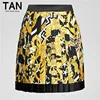 /product-detail/2019-summer-new-women-high-end-savage-barocco-heritage-motif-and-animals-print-silk-pleated-mini-skirt-62233341651.html