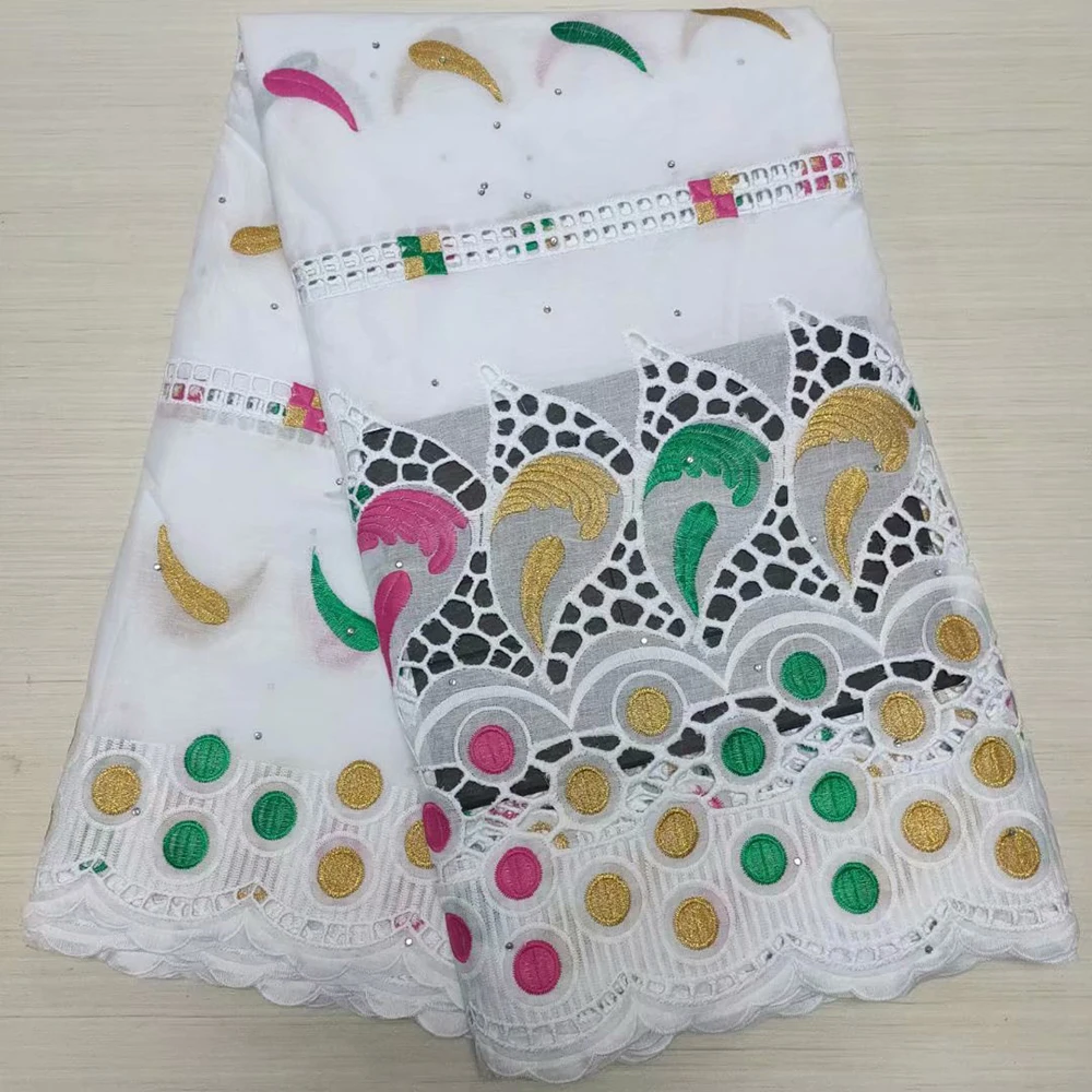 White Color Different Style French Cotton Lace Fabrics 100% Cotton Material High Quality Swiss voile Lace Sewing Women Dress
White Color Different Style French Cotton Lace Fabrics 100% Cotton Material High Quality Swiss voile Lace Sewing Women Dress