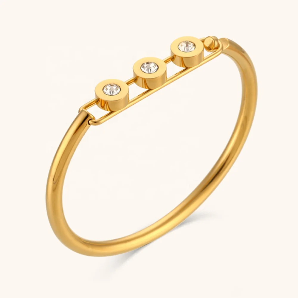 2023 New Style Round Zircon Tarnish Free Waterproof Stainless Steel Gold Plated Pvd Bangle
2023 New Style Round Zircon Tarnish Free Waterproof Stainless Steel Gold Plated Pvd Bangle