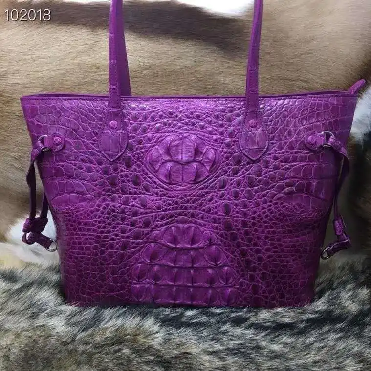 With High Quality Lady Tote Handbag for Ladies Handbag Popular Luxury Crocodile Skin Genuine Leather Original Leather Women, Purple
With High Quality Lady Tote Handbag for Ladies Handbag Popular Luxury Crocodile Skin Genuine Leather Original Leather Women, Purple