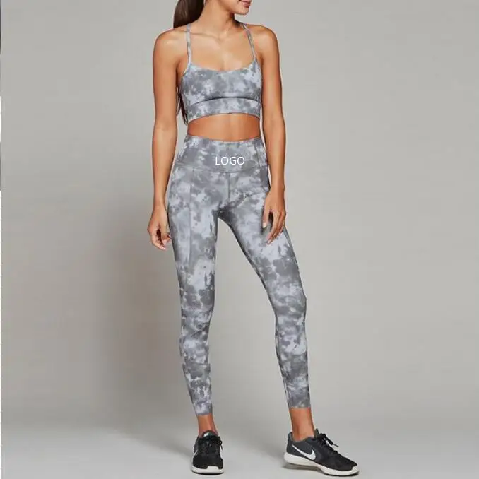 2020 Newest Stylish Yoga Tight Ink Painting Printing Suit Fitness Sports Running Women Sling Top Bra Gym Two Piece Set
2020 Newest Stylish Yoga Tight Ink Painting Printing Suit Fitness Sports Running Women Sling Top Bra Gym Two Piece Set