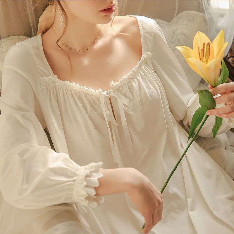 B24317A Spring/Autumn sexy loose cute princess nightdress comfortable Homewear women's cotton pajamas, White, white
B24317A Spring/Autumn sexy loose cute princess nightdress comfortable Homewear women's cotton pajamas, White, white