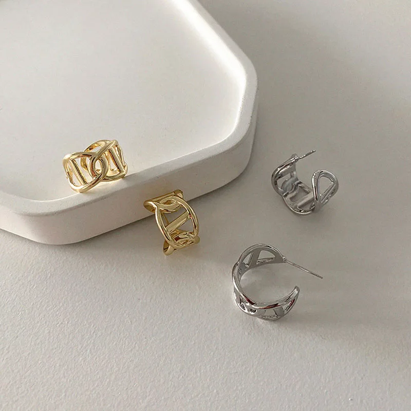 Metal Simple Geometric Hollow Earrings Fashion Minimalist Punk Style Gold Silver Color Cross Hoop Earrings Women Jewelry Gifts
Metal Simple Geometric Hollow Earrings Fashion Minimalist Punk Style Gold Silver Color Cross Hoop Earrings Women Jewelry Gifts