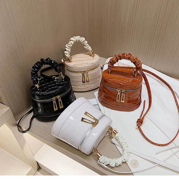 2021 Spring Summer Fashion Pu Leather New Handbag For Women Alligator Mini Cute Bucket Purse Girls
2021 Spring Summer Fashion Pu Leather New Handbag For Women Alligator Mini Cute Bucket Purse Girls