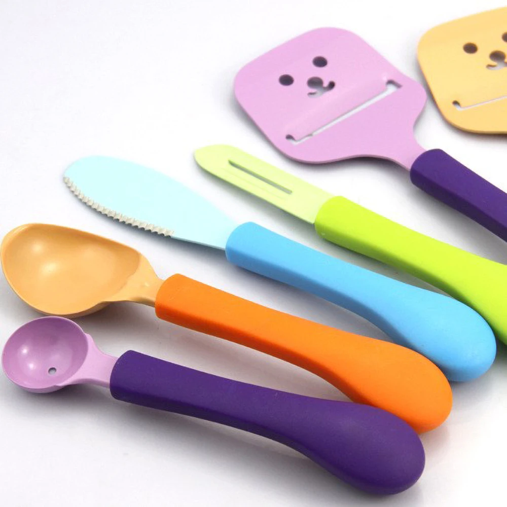 5pcs kitchen utensils creative kitchen Multi-function set Ice cream scoop cheese knife Cutting knife fruit peeler, Colorful
5pcs kitchen utensils creative kitchen Multi-function set Ice cream scoop cheese knife Cutting knife fruit peeler, Colorful