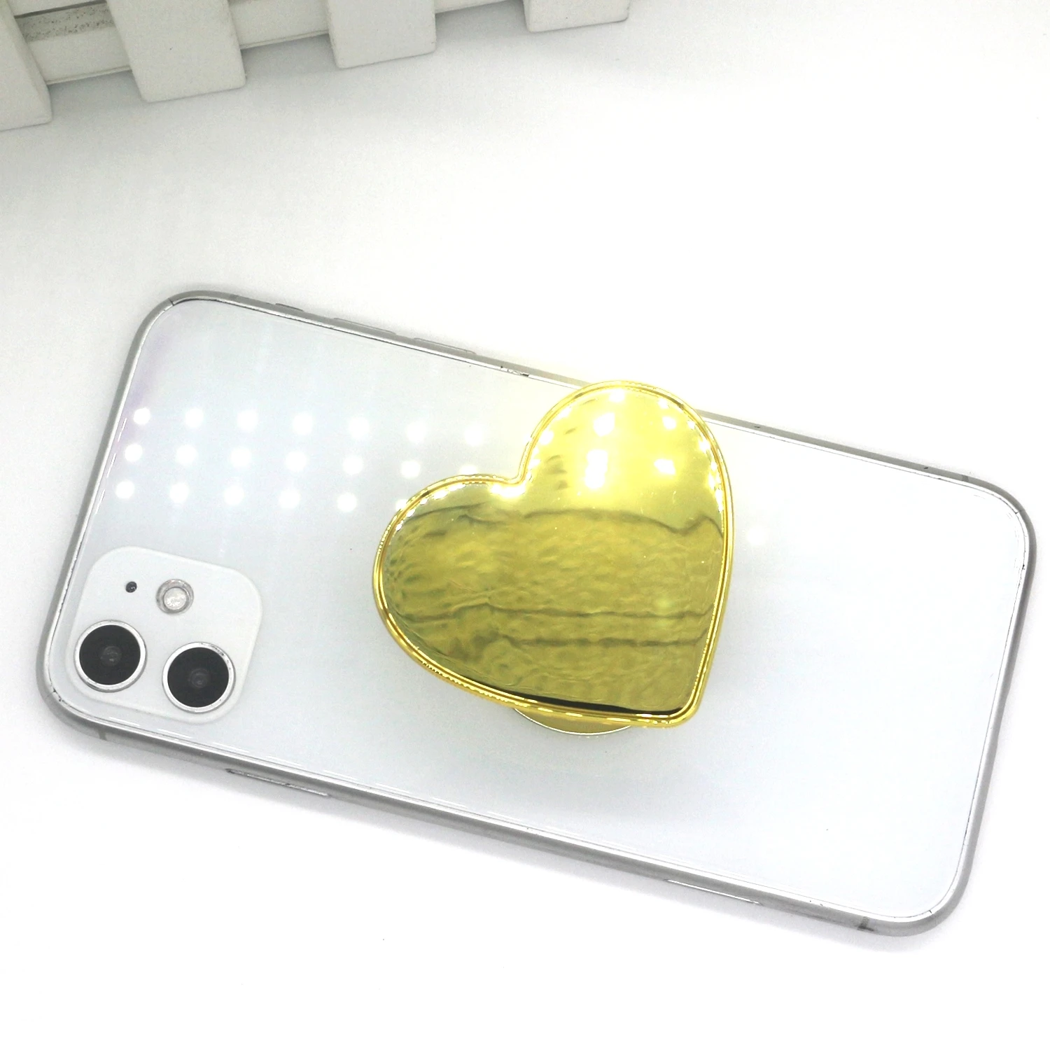 Dropshipping High Quality Factory Directly Electroplated Folding Cell Phone Holder Epoxy Glitter Ring Griptok with Free Sample, Gold
Dropshipping High Quality Factory Directly Electroplated Folding Cell Phone Holder Epoxy Glitter Ring Griptok with Free Sample, Gold