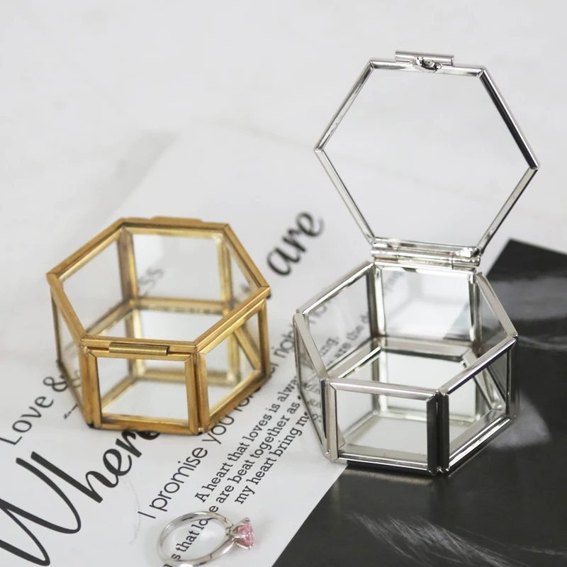 HOT Cheap Geometric Decorative Makeup Organizer Metal Brass Mini Glass Hexagon Jewelry Trinket Box For Gift, Gold
HOT Cheap Geometric Decorative Makeup Organizer Metal Brass Mini Glass Hexagon Jewelry Trinket Box For Gift, Gold