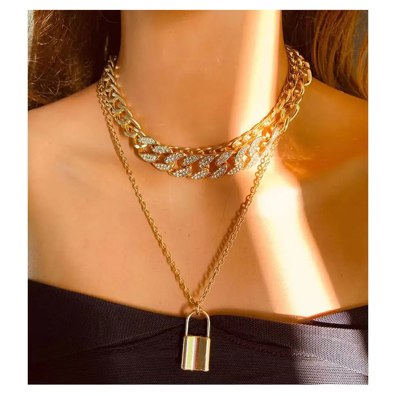fashion gold diamond locket pendant cuban link chain necklace for women wholesale N2012051
fashion gold diamond locket pendant cuban link chain necklace for women wholesale N2012051