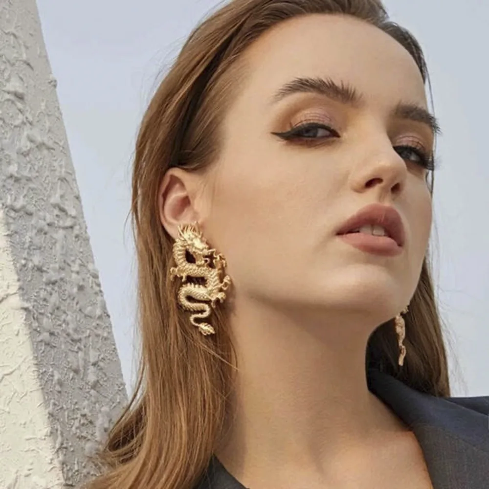 Punk Dragon Stud Earrings For Women Unique Golden Hip Hop Dragon Statement Earrings Fashion Female Jewelry Wholesale
Punk Dragon Stud Earrings For Women Unique Golden Hip Hop Dragon Statement Earrings Fashion Female Jewelry Wholesale