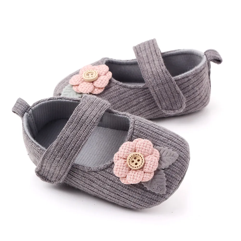 New Design Baby Shoes Girl Crochet Flower Soft Sole Infant Toddler Shoes Newborn Walking Shoes in Bulk 2025 factory