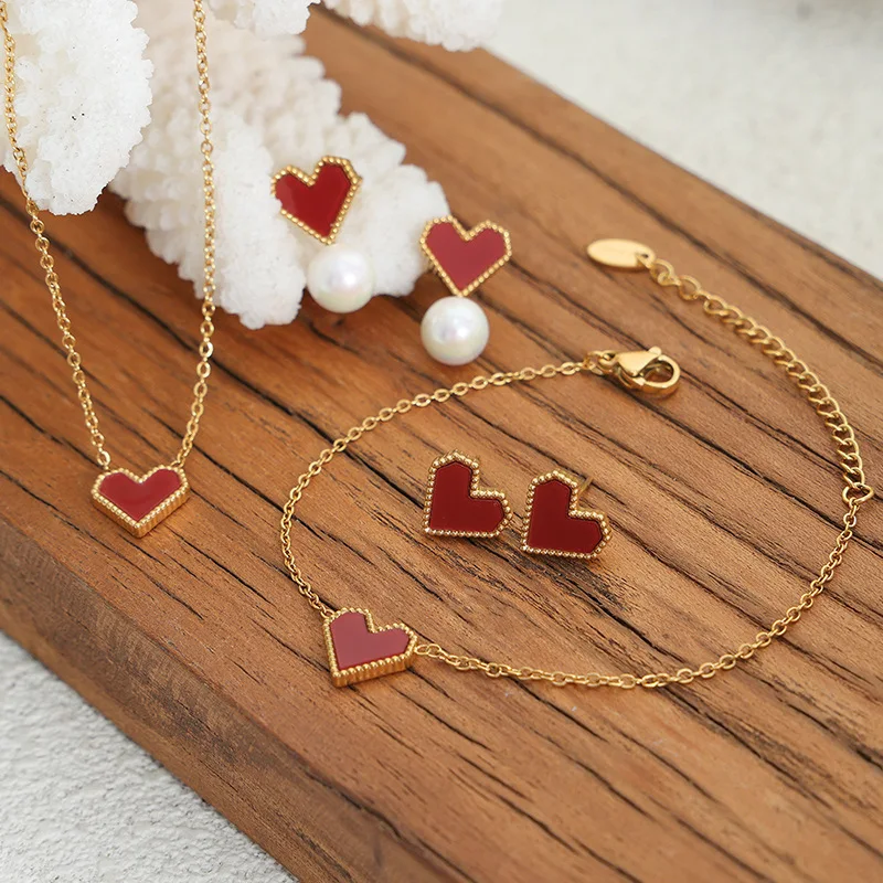 Wholesale Women Cute White Shell Acrylic Heart Necklace Bracelet Pearl Stud Earrings 18k Gold Plated Stainless Steel Jewelry Set
Wholesale Women Cute White Shell Acrylic Heart Necklace Bracelet Pearl Stud Earrings 18k Gold Plated Stainless Steel Jewelry Set