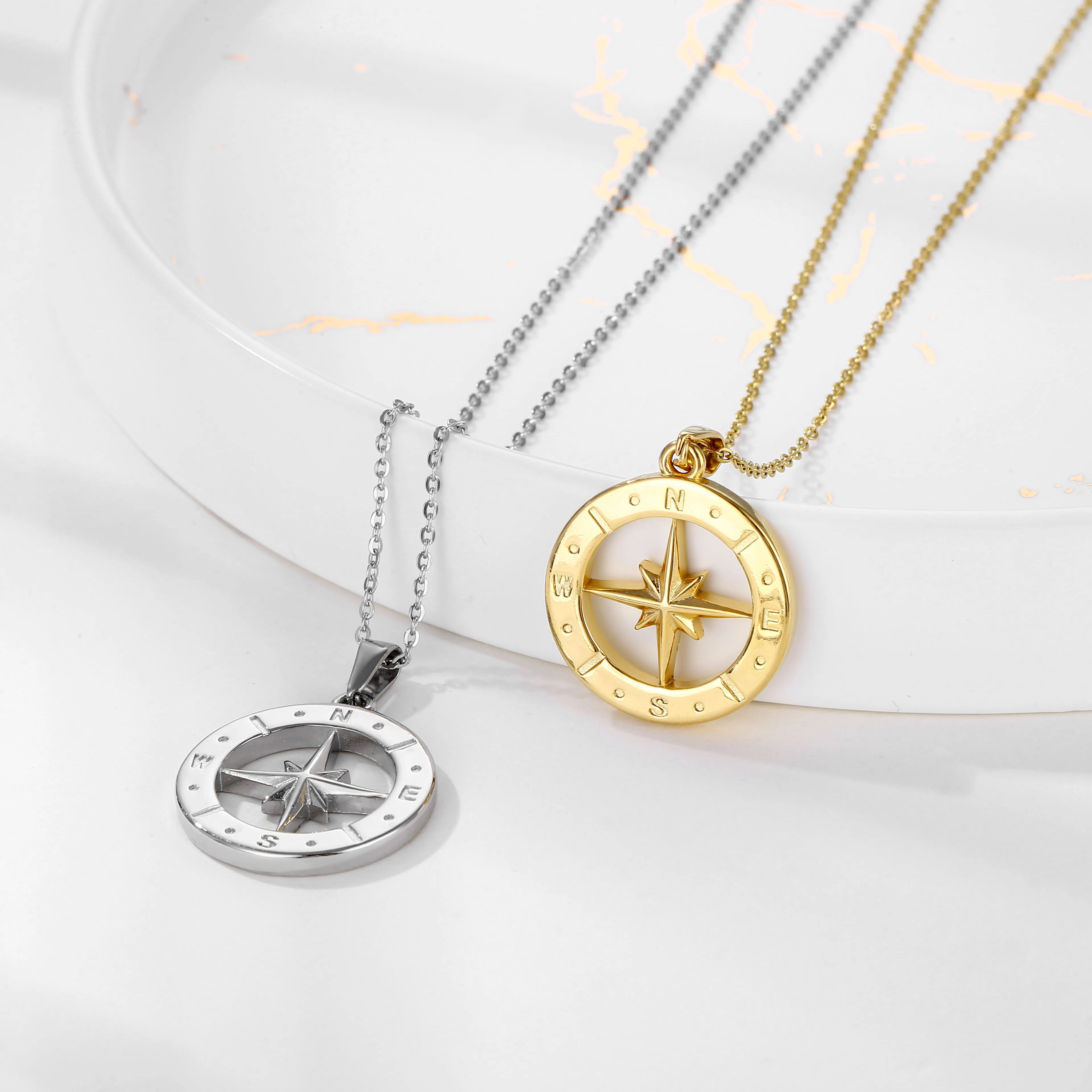2023 New Design Silver Gold Compass Hollow Pendant Necklaces For Men Stainless Steel Jewelry Necklace
2023 New Design Silver Gold Compass Hollow Pendant Necklaces For Men Stainless Steel Jewelry Necklace