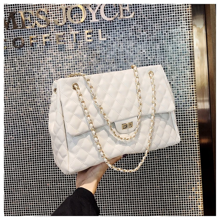 Latest fashion wholesale black quilted tote bag women handbag purse with chain shoulder bag for ladies sling bag
Latest fashion wholesale black quilted tote bag women handbag purse with chain shoulder bag for ladies sling bag