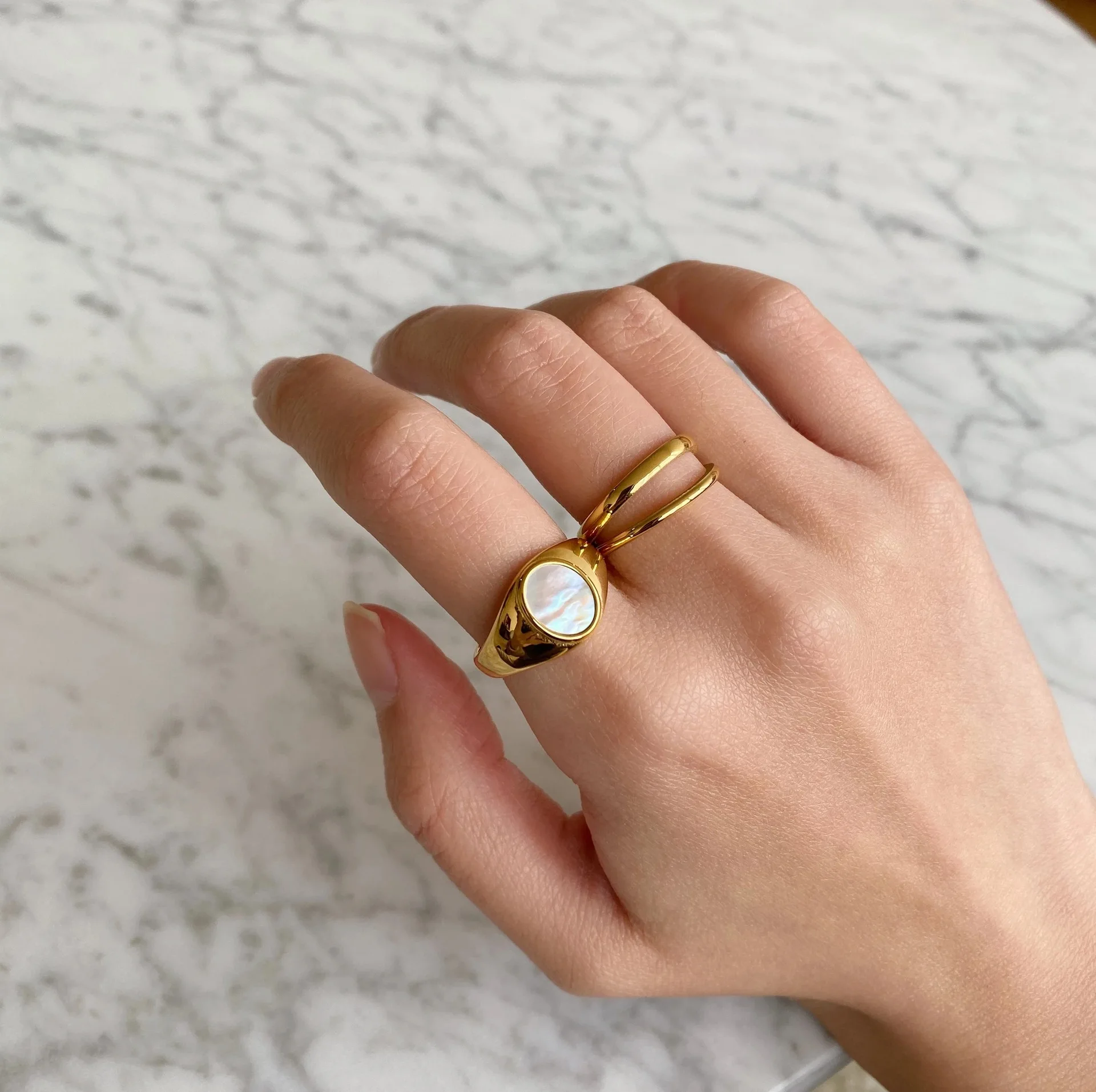 unique women rings Titanium steel double-deck ring waterproof Jewelry Stainless Steel rings women 18k gold
unique women rings Titanium steel double-deck ring waterproof Jewelry Stainless Steel rings women 18k gold