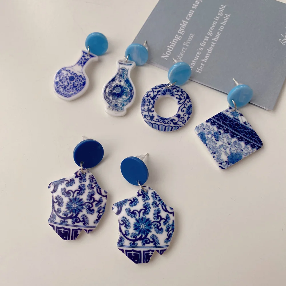 New Arrival Vintage Ceramic Earring Chinese Blue And White Porcelain Dangle Earrings For Women And girls Unique Earring
New Arrival Vintage Ceramic Earring Chinese Blue And White Porcelain Dangle Earrings For Women And girls Unique Earring
