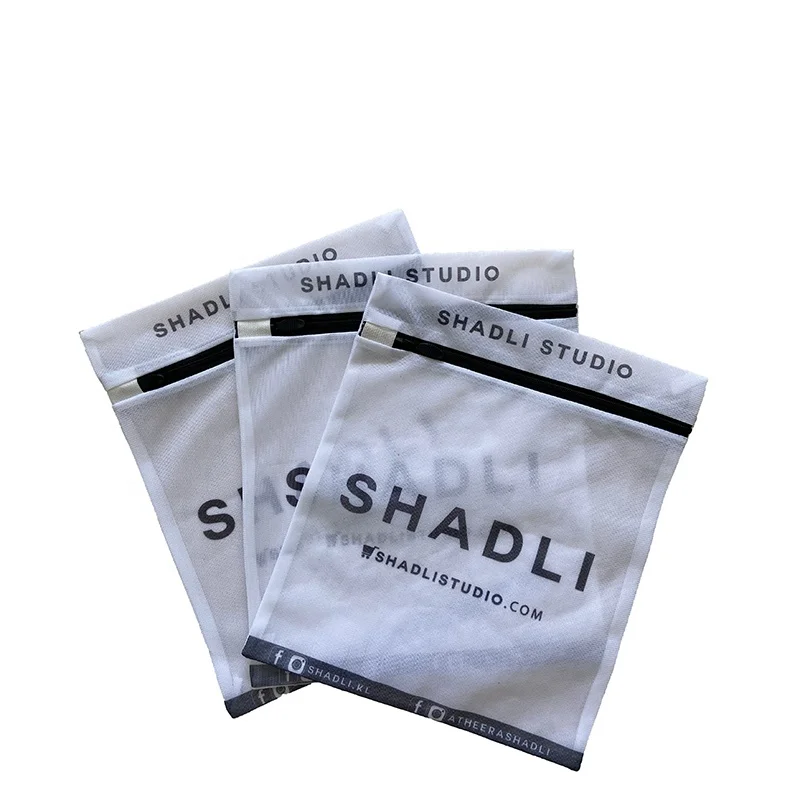 Reusable Durable Mesh Laundry Bag with black logo black zipper Foldable Underwear Wash Bag With black Zip bra wash bag customize
Reusable Durable Mesh Laundry Bag with black logo black zipper Foldable Underwear Wash Bag With black Zip bra wash bag customize