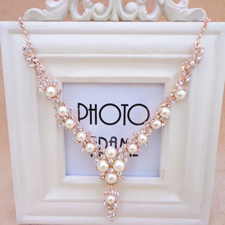 Fashion Pearl Gemstone Necklace Women's Short Clavicle Chain Ornament Accessories Sweater Chain, Silver/ gold
Fashion Pearl Gemstone Necklace Women's Short Clavicle Chain Ornament Accessories Sweater Chain, Silver/ gold
