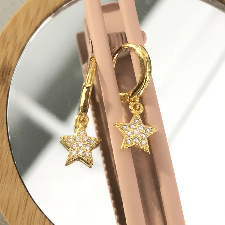 Promotion 2021 aretes silver earings 925 gold filled hoop earrings free earrings samples
Promotion 2021 aretes silver earings 925 gold filled hoop earrings free earrings samples