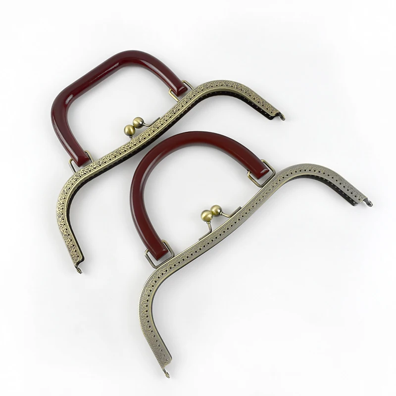 Mettee AP119 27cm Bronze Embossed Wooden Handle DIY Bag Handmade Sewing Accessories Alloy Wallet Frame
Mettee AP119 27cm Bronze Embossed Wooden Handle DIY Bag Handmade Sewing Accessories Alloy Wallet Frame