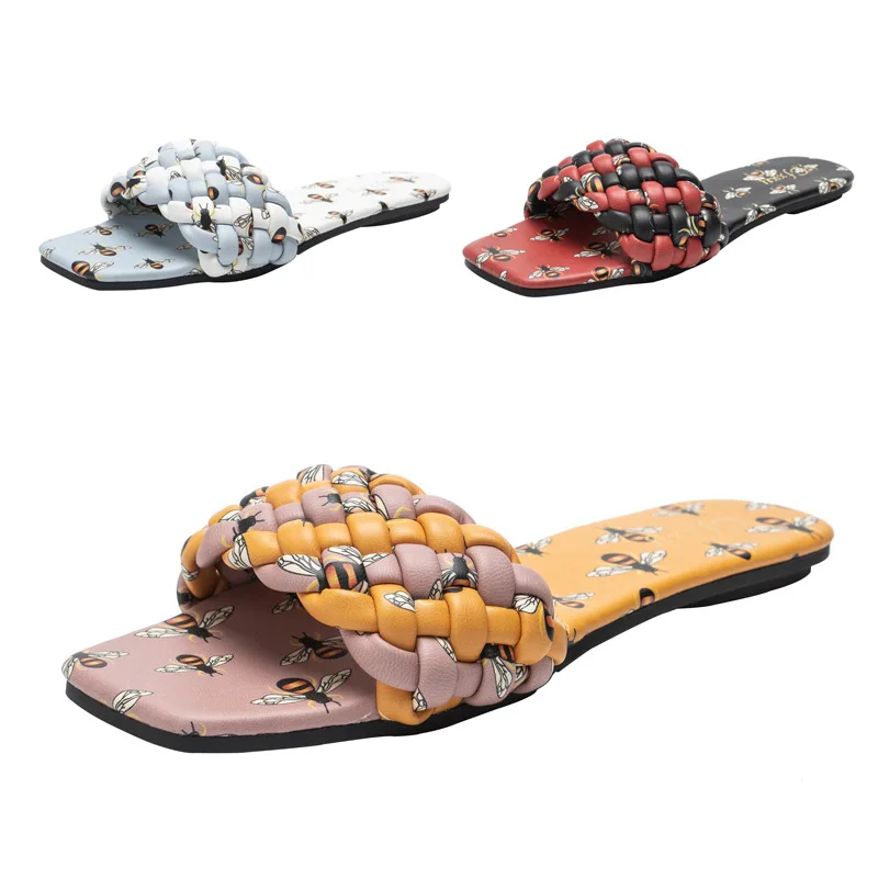 2021 Wholesale summer bees pattern female ladies flat slippers shoes casual fashion beach sandals for women
2021 Wholesale summer bees pattern female ladies flat slippers shoes casual fashion beach sandals for women