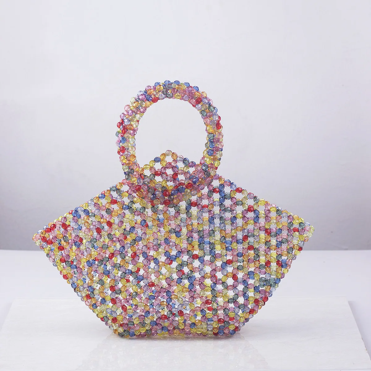 Factory direct selling Bohemian colorful acrylic beads Tote bags handmade beaded boho large capacity round handle bags
Factory direct selling Bohemian colorful acrylic beads Tote bags handmade beaded boho large capacity round handle bags