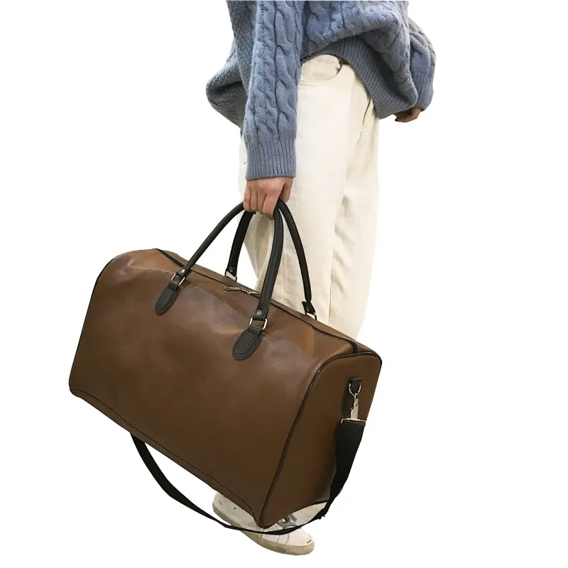 Custom Durable Outdoor PU Leather Large Sport Travel Duffle Bag, Black brown dark brown
Custom Durable Outdoor PU Leather Large Sport Travel Duffle Bag, Black brown dark brown