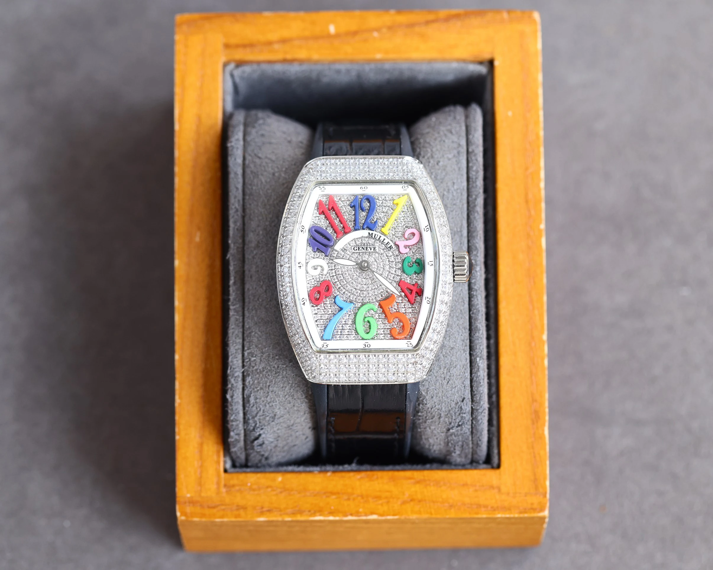 Highest Quality 1:1 Newest Audemasr Quartz Movement Luxury Brand Luxury Commercial Men's and Women's Watch High Quality
Highest Quality 1:1 Newest Audemasr Quartz Movement Luxury Brand Luxury Commercial Men's and Women's Watch High Quality