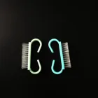 Hot sale Plastic beauty easy carry nail brush