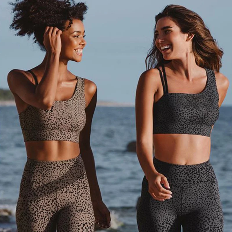 Low MOQ Wholesale High Waist Sexy Fashion Fitness Sports Wear Leopard Print Yoga Set for Women
Low MOQ Wholesale High Waist Sexy Fashion Fitness Sports Wear Leopard Print Yoga Set for Women
