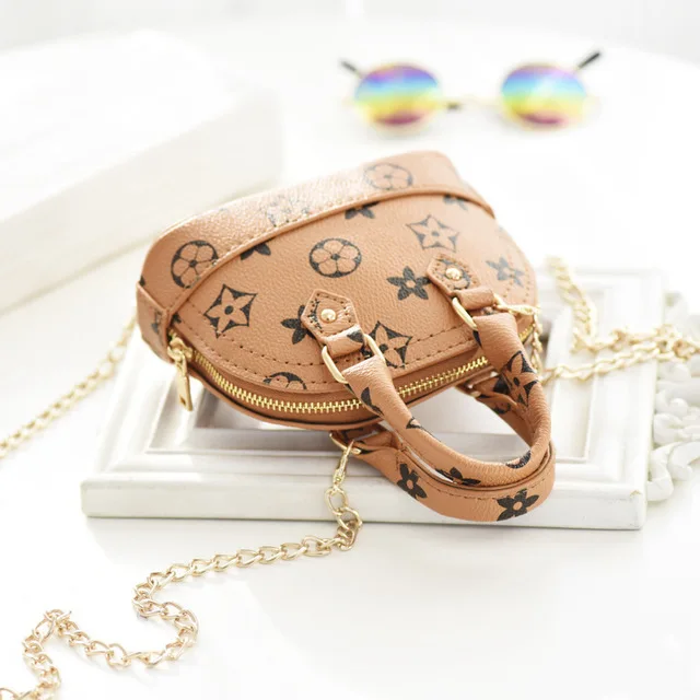 Korean children's handbag girl cross-body bag fashion princess bag cute handbag little girl shoulder bag
Korean children's handbag girl cross-body bag fashion princess bag cute handbag little girl shoulder bag