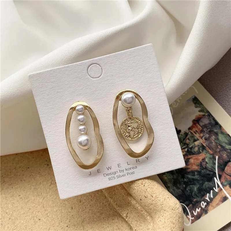 JUHU New Simple French Retro Stud Earrings Niche Asymmetric Pearl Earrings S925 Silver Needle Jewelry Wholesale, Gold
JUHU New Simple French Retro Stud Earrings Niche Asymmetric Pearl Earrings S925 Silver Needle Jewelry Wholesale, Gold