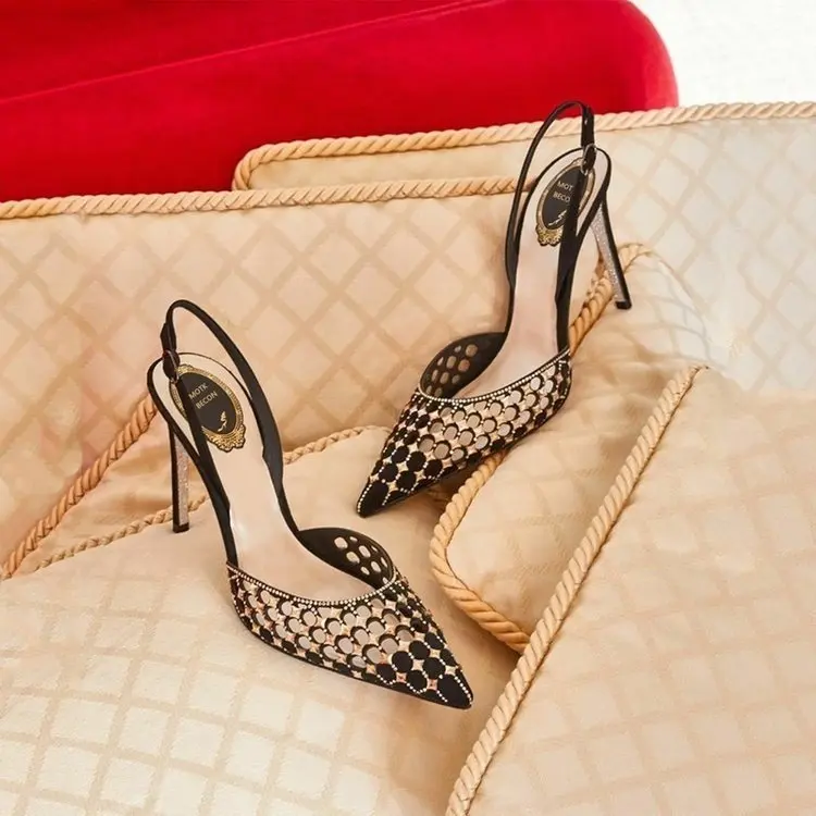 Hollow Sandals Female 2021 Summer European and American New Fairy Style Pointed Rhinestone Stiletto Heels Shoes High-heeled Belt
Hollow Sandals Female 2021 Summer European and American New Fairy Style Pointed Rhinestone Stiletto Heels Shoes High-heeled Belt