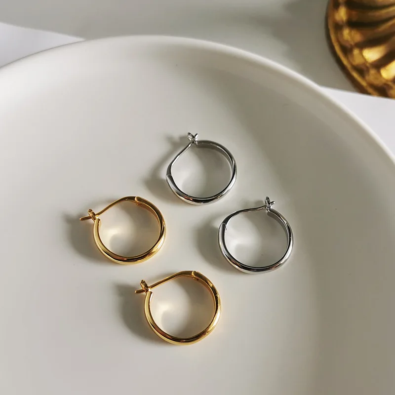 Vershal S042 New Arrival Sterling Silver Minimalist Geometric Simple Circle Hoop Earrings For Women
Vershal S042 New Arrival Sterling Silver Minimalist Geometric Simple Circle Hoop Earrings For Women