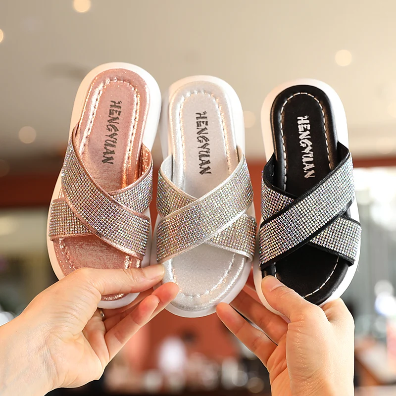 Hot selling beautiful bling bling children shoes kids girls slippers Indoor Home Outdoor Beach 2021 new kids slippers, Pink,white,black
Hot selling beautiful bling bling children shoes kids girls slippers Indoor Home Outdoor Beach 2021 new kids slippers, Pink,white,black