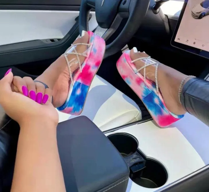 Popular fashion summer flat slippers ladies tie-dyed beach platform sandals women, Black,pink,colorful
Popular fashion summer flat slippers ladies tie-dyed beach platform sandals women, Black,pink,colorful
