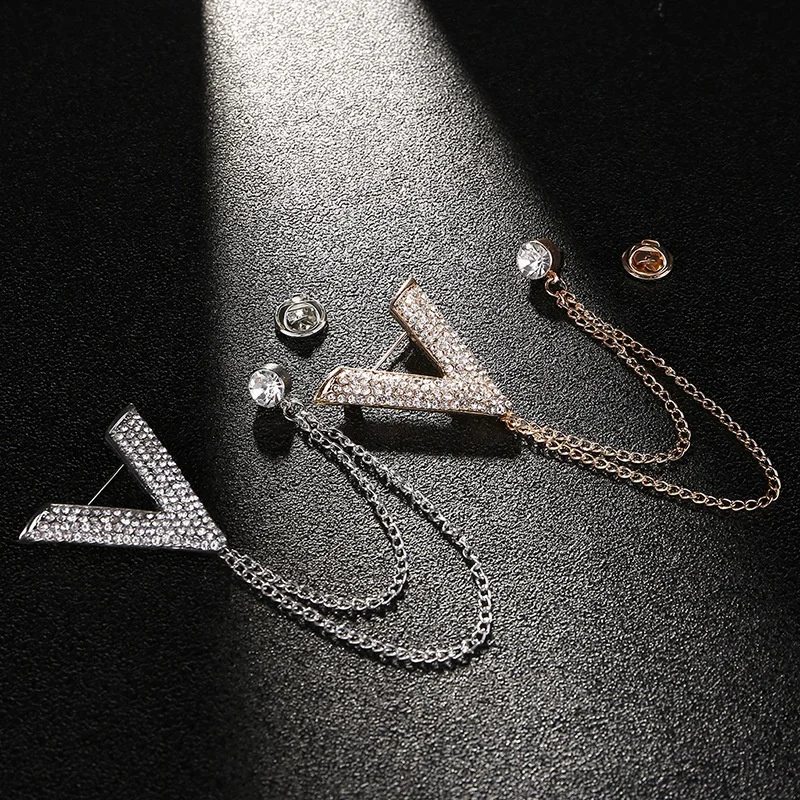 High-End Simple V-Shaped Diamond Men's Suit Brooch Personalized Chain Tassel Suit Dress Brooch, Different color
High-End Simple V-Shaped Diamond Men's Suit Brooch Personalized Chain Tassel Suit Dress Brooch, Different color