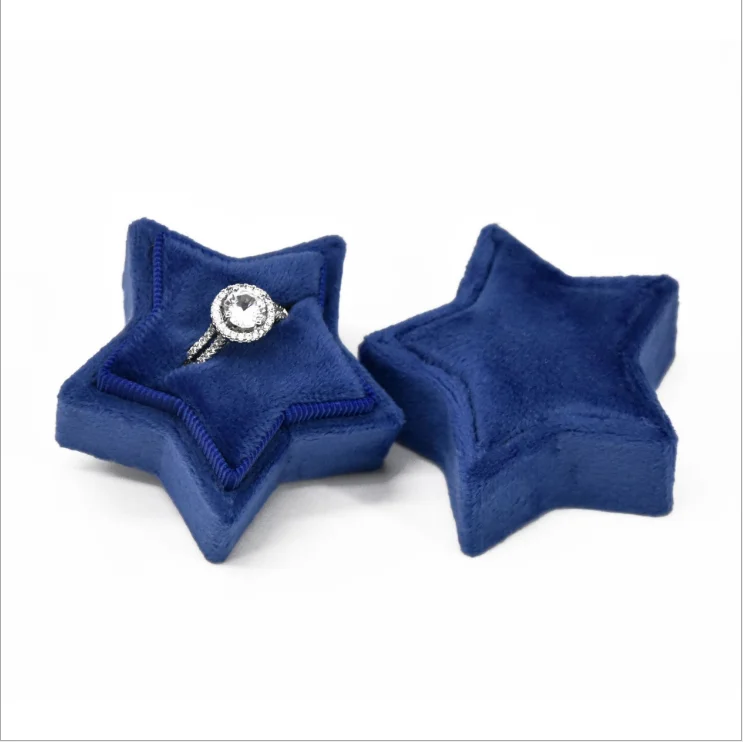 Wholesale Wedding Engagement Custom Star Shape Pink Velvet Jewelry Ring Boxes, Color is as follows
Wholesale Wedding Engagement Custom Star Shape Pink Velvet Jewelry Ring Boxes, Color is as follows