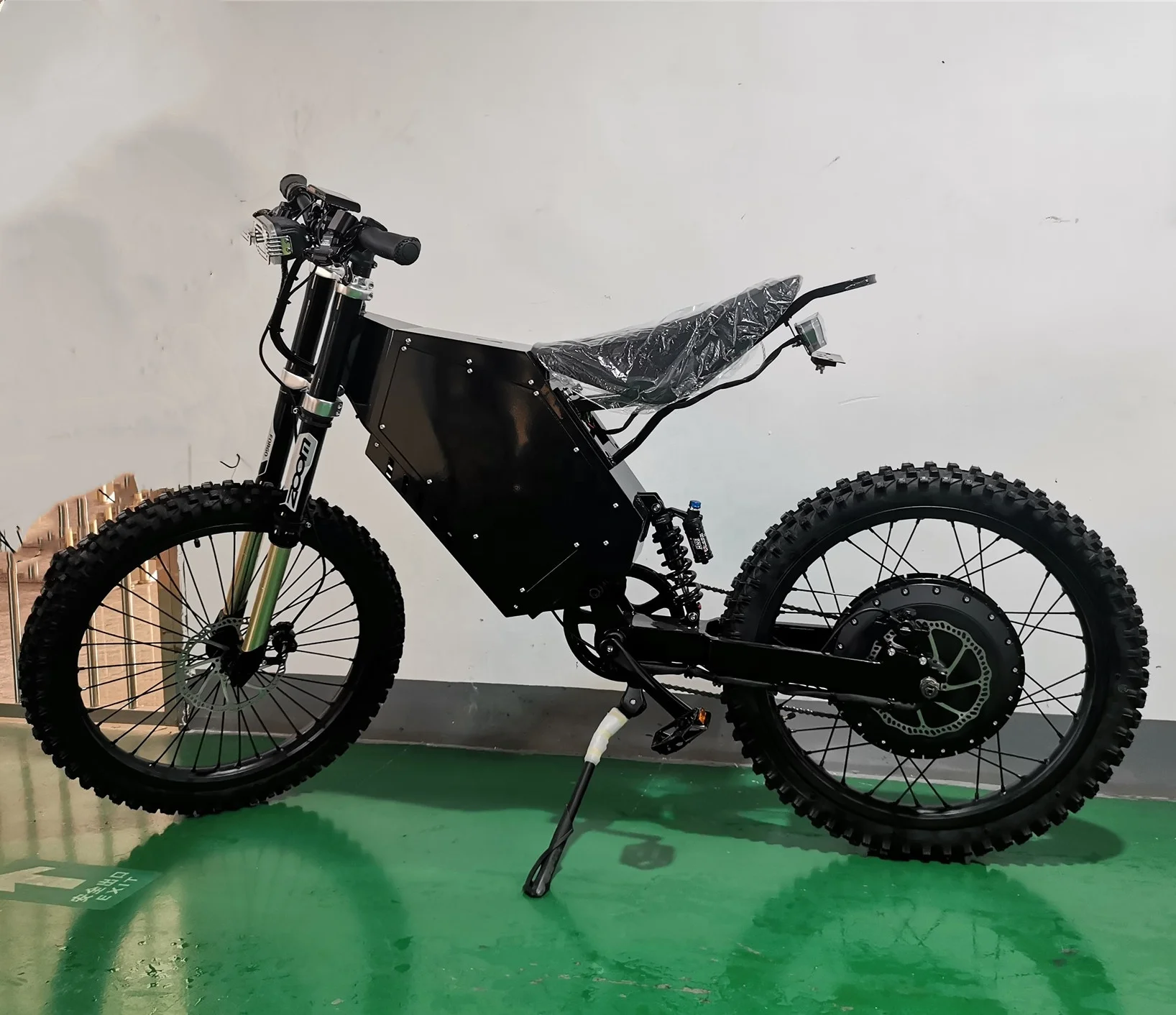 electric bike 12000w ebike/electric bicycle 12000w 72v/e motorrad -12000w with 12000w hub motor, Black/white/red
electric bike 12000w ebike/electric bicycle 12000w 72v/e motorrad -12000w with 12000w hub motor, Black/white/red