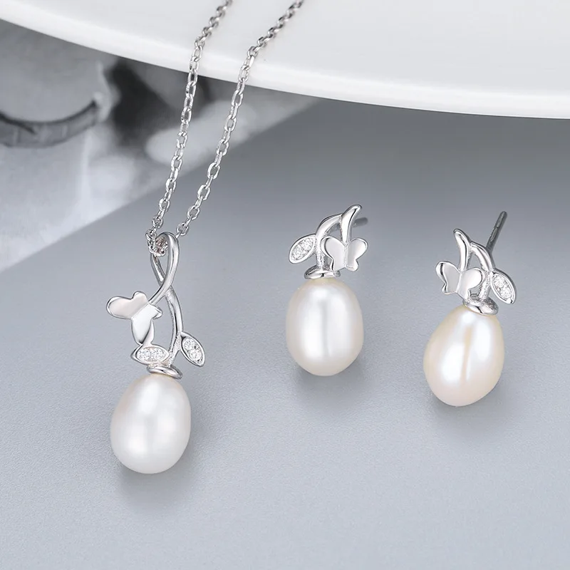 925 sterling silver freshwater cultured pearl set earrings and necklace wedding jewelry
925 sterling silver freshwater cultured pearl set earrings and necklace wedding jewelry