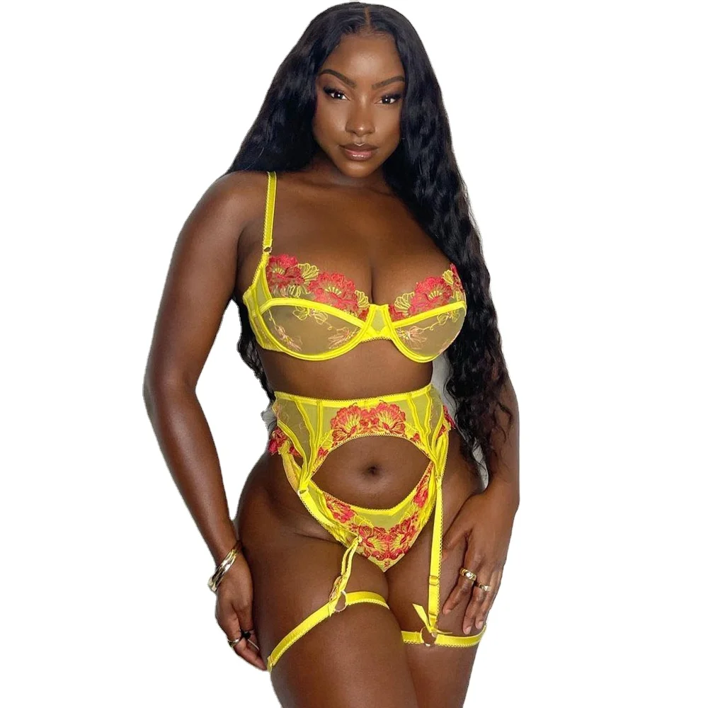 Lace Sexy Lingerie Women Hollow Out Sexy Three Piece Lingerie Set Garter Mesh Sexy Lady Lingerie women sexy underwear sexy mini
Lace Sexy Lingerie Women Hollow Out Sexy Three Piece Lingerie Set Garter Mesh Sexy Lady Lingerie women sexy underwear sexy mini